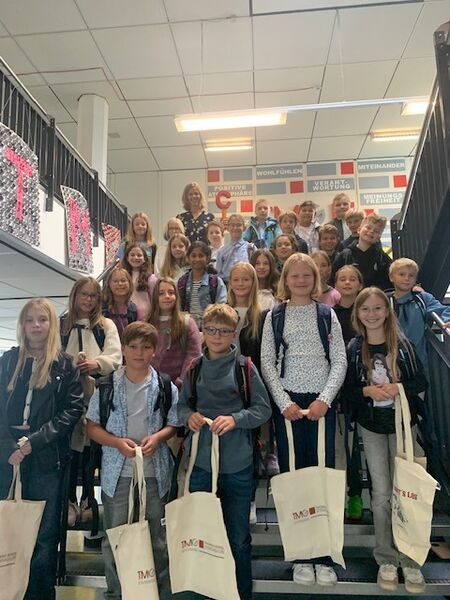 Klasse 5c SJ 2025/26 auf der Treppe